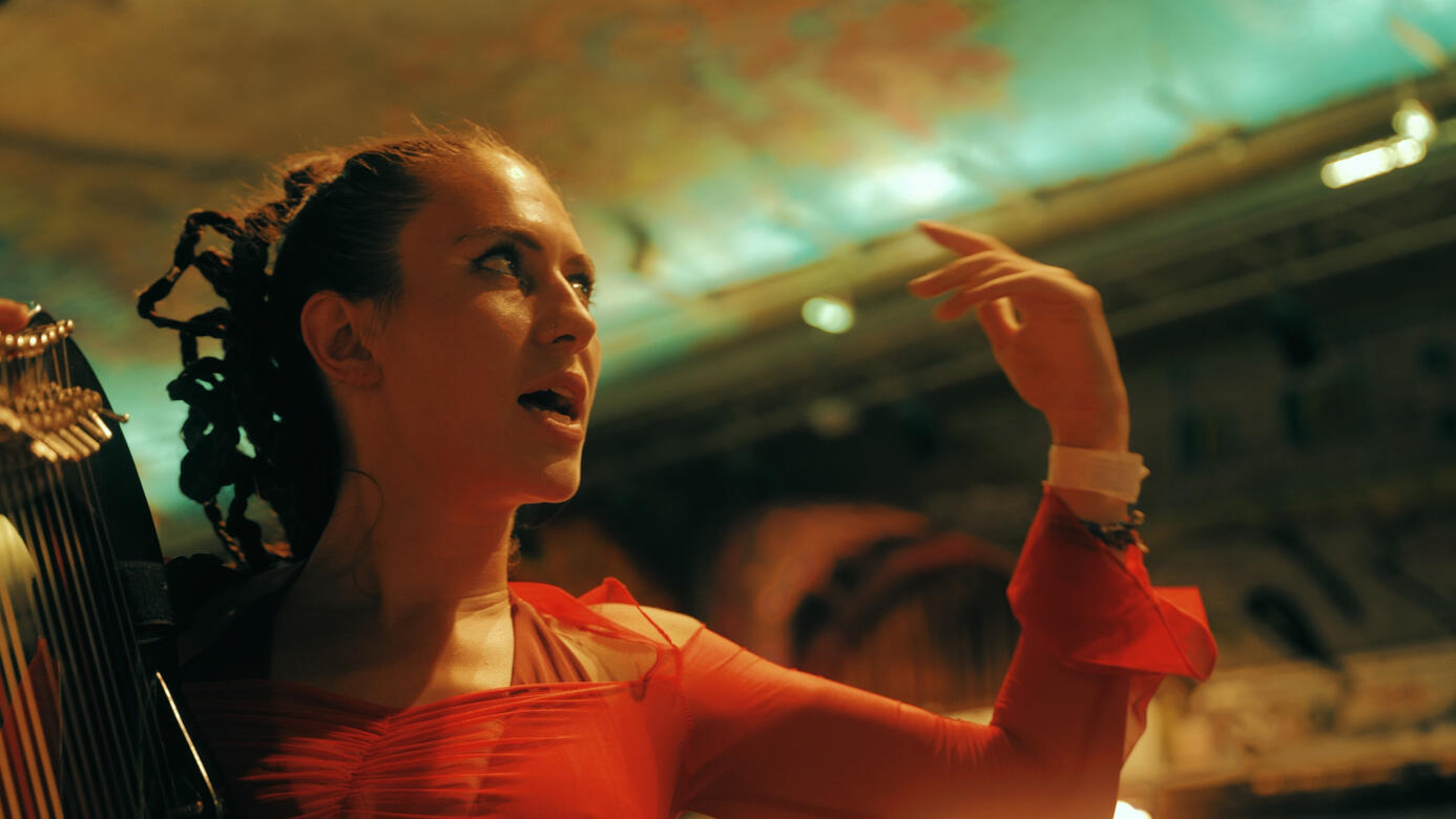 ROZSA - ALMOST PURPLE MUSIC VIDEO